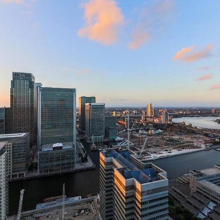 Skyview Waterside City Luxury Apartment London Kültér fotó