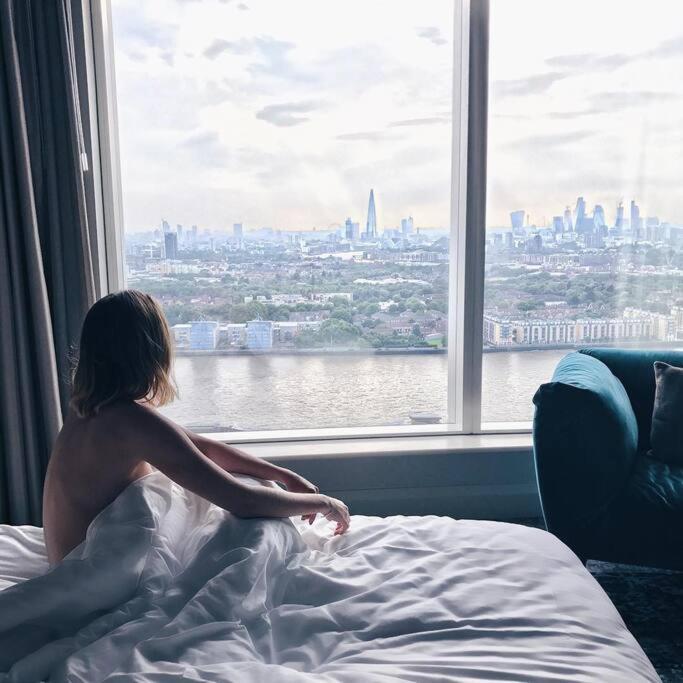 Skyview Waterside City Luxury Apartment London Kültér fotó